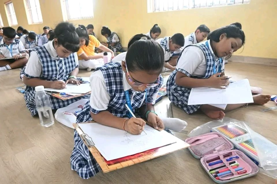 alt